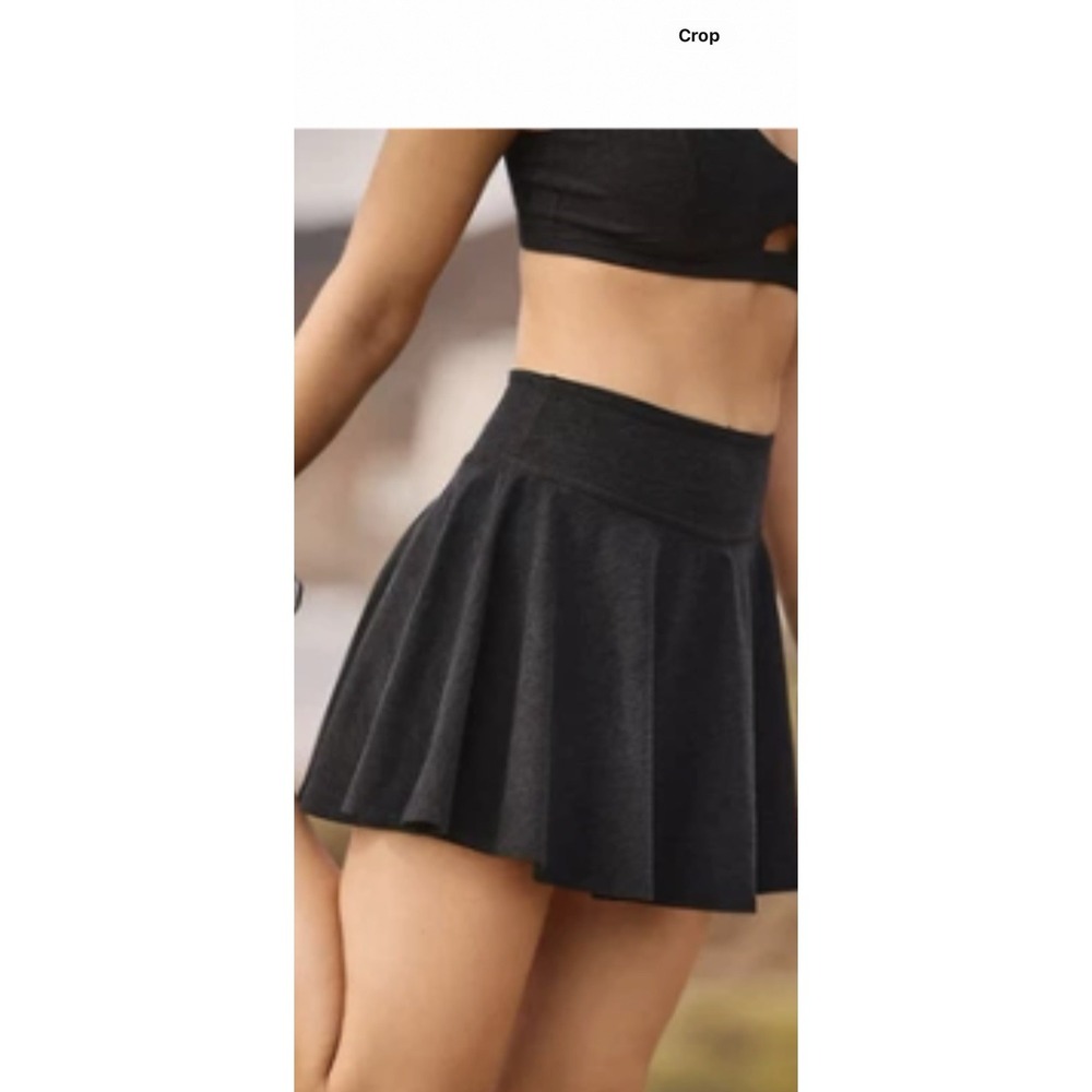 Beyond Yoga Spacedye Hot Shot Circle Skort Size M Darkest Night High Waisted - Picture 2 of 11